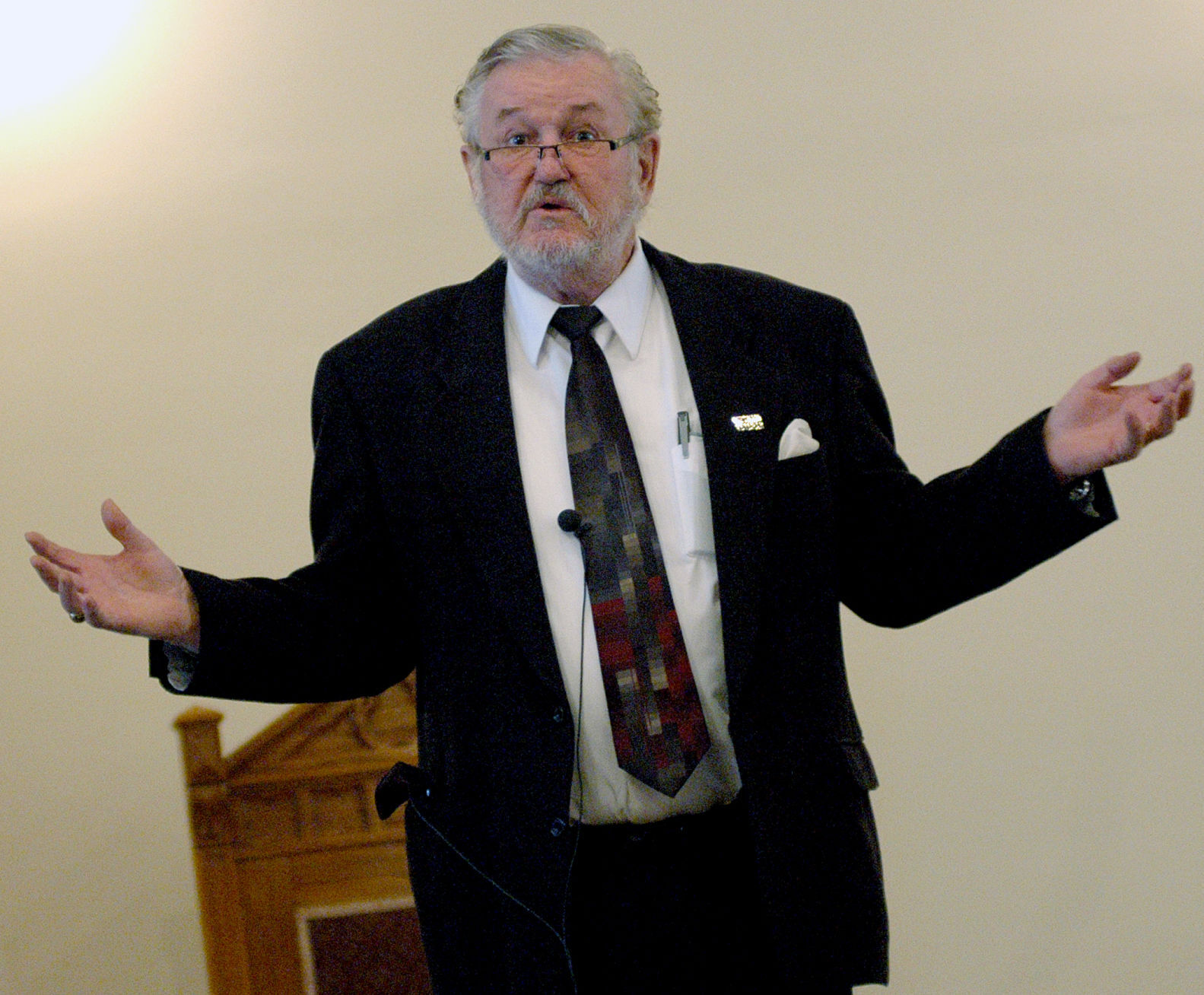 Pastor Dave preaching.jpg
